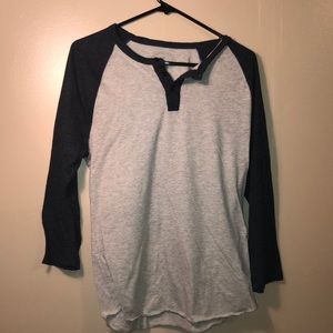 american eagle navy and grey baseball tee